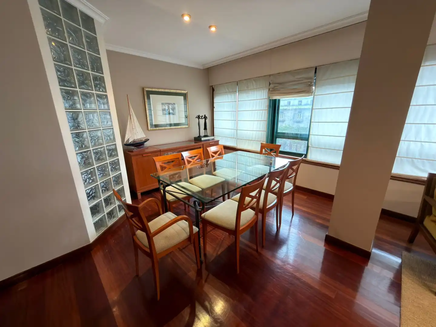 Comedor de Piso en venta en Pontevedra Capital  con Calefacción, Parquet y Trastero