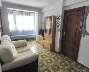 Living room of Flat for sale in  Granada Capital