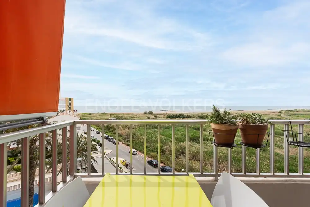 Terrasse von Wohnung zur Miete in La Pobla de Farnals mit Klimaanlage, Heizung und Privatgarten