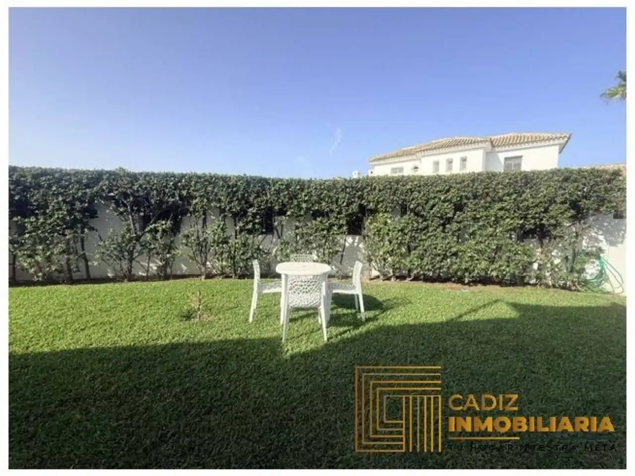 Jardí de Casa adosada de lloguer en El Puerto de Santa María amb Aire condicionat, Jardí privat i Terrassa