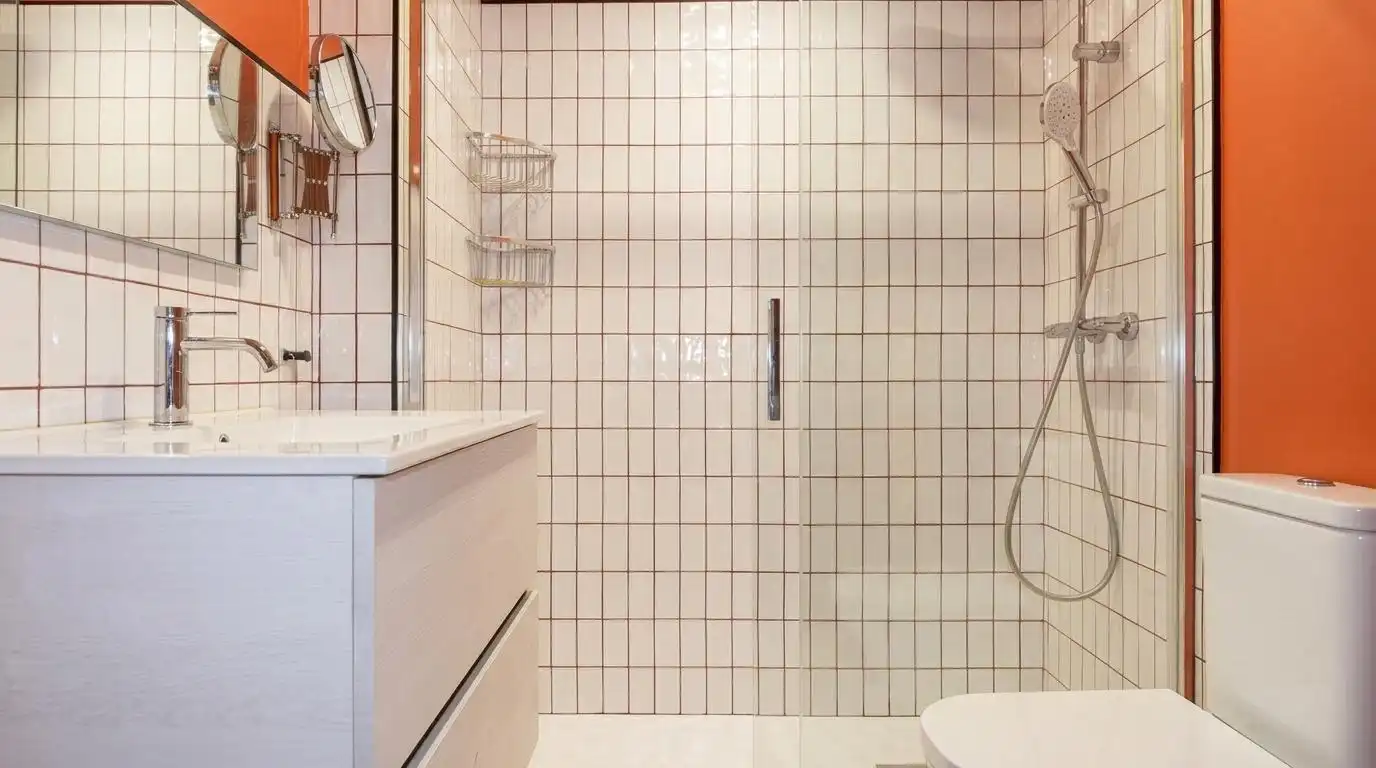 Bathroom of Flat for rent in Oviedo   with Heating and Terrace