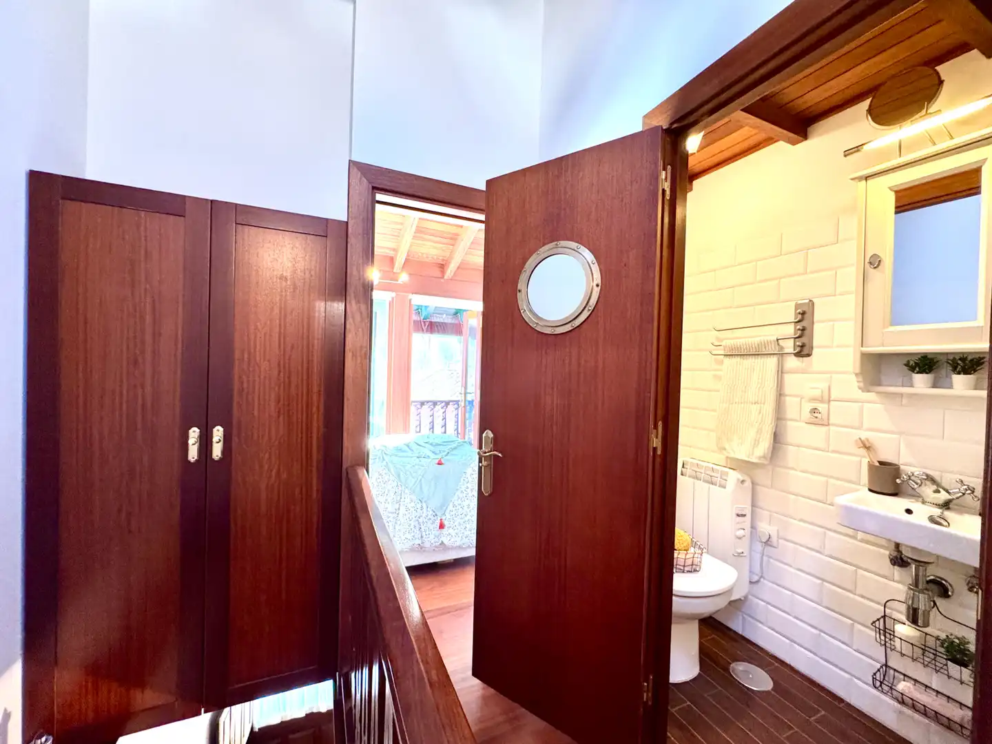 Baño de Casa adosada en venta en Villaviciosa con Calefacción, Parquet y Amueblado