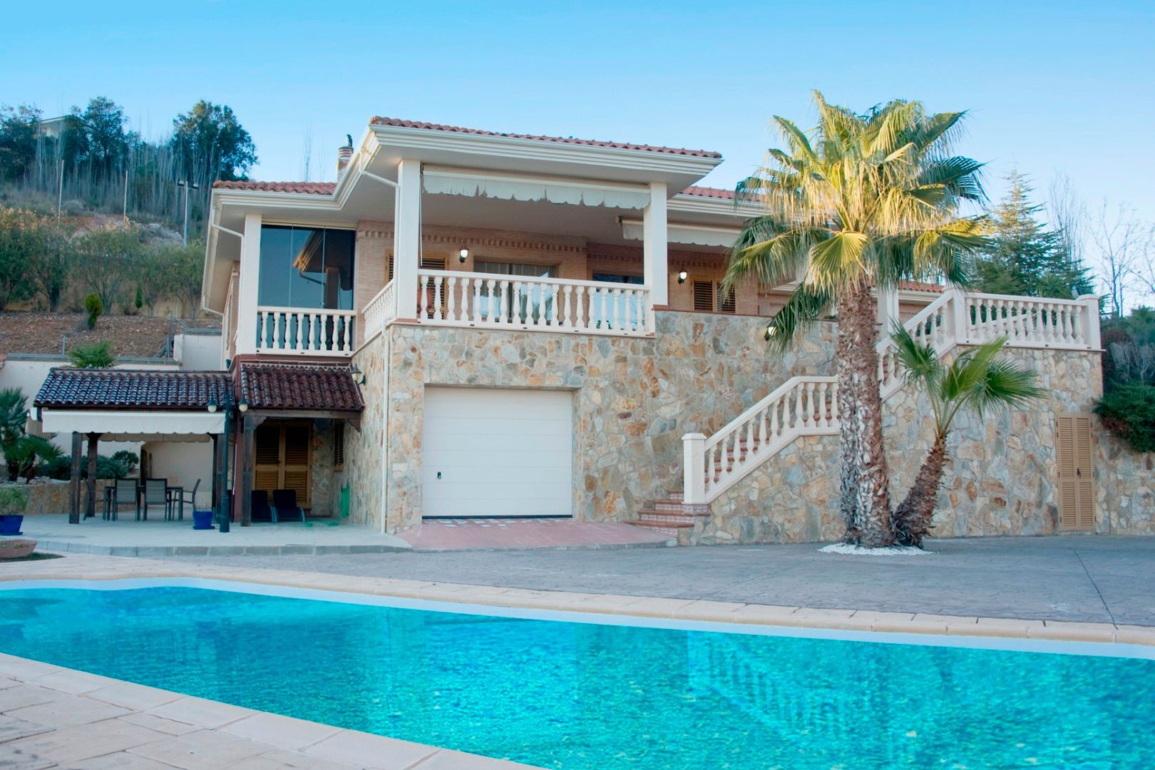 Swimming pool of House or chalet for sale in Medellín  with Air Conditioner, Heating and Private garden