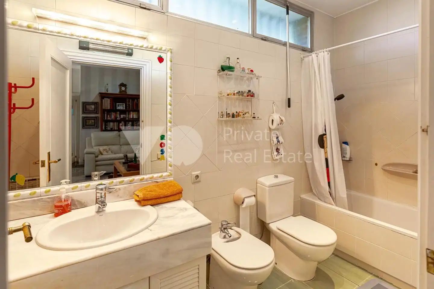 Bathroom of Houses for sale in Majadahonda  with Air Conditioner, Heating and Private garden