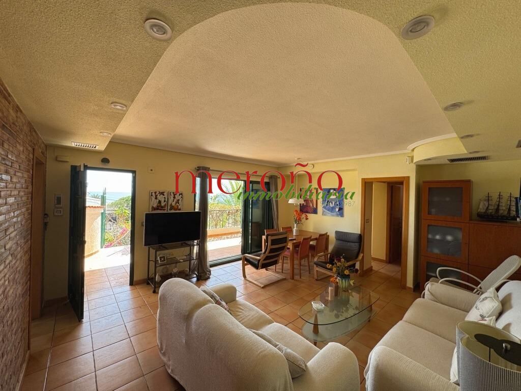Sala d'estar de Apartament en venda en Santa Pola amb Aire condicionat, Calefacció i Jardí privat