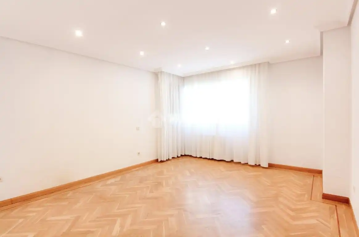 Flat with pool for sale in Barajas, imagen 9