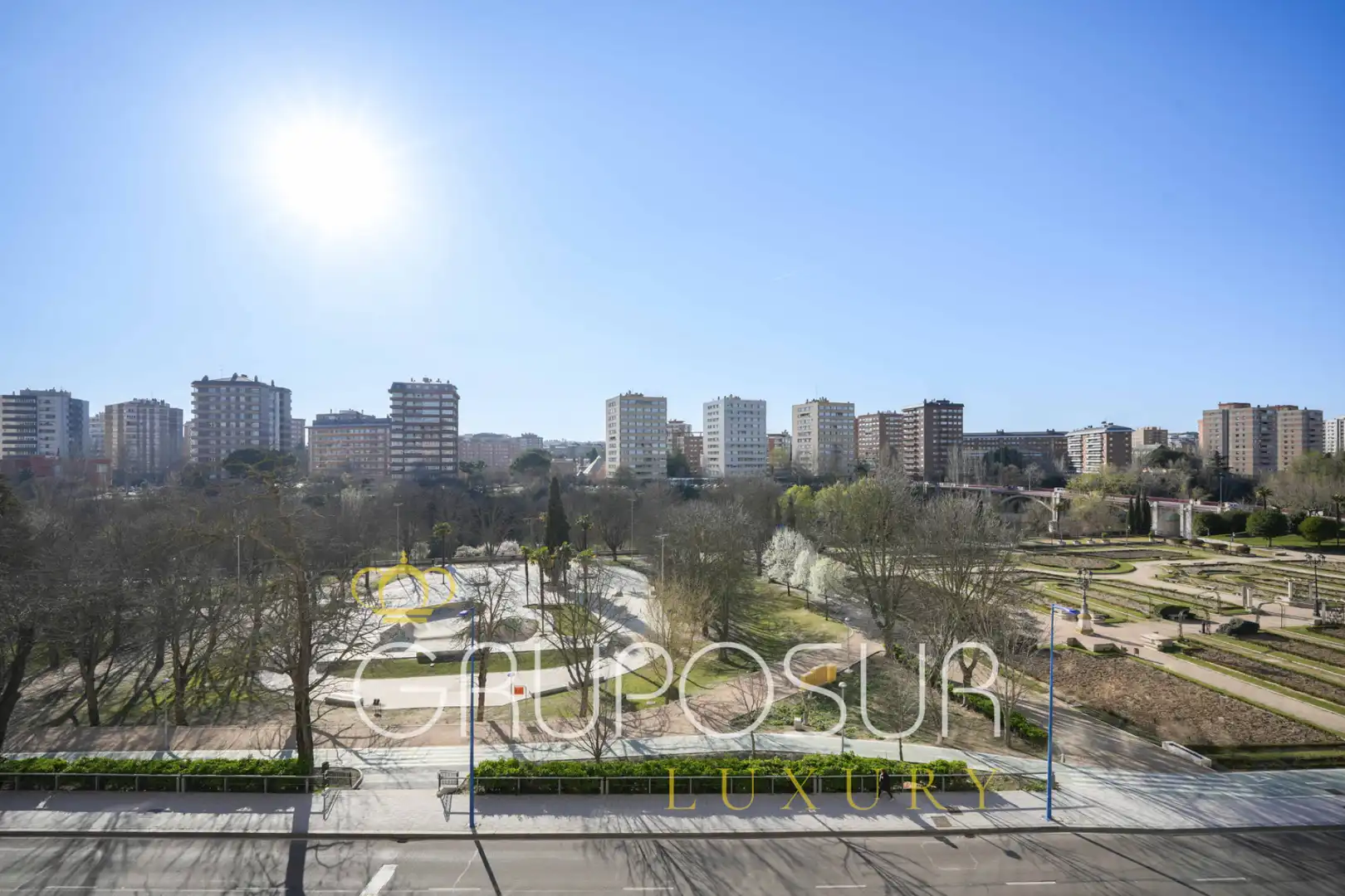 Vista exterior de Pis en venda en Valladolid amb Calefacció, Parquet i Terrassa