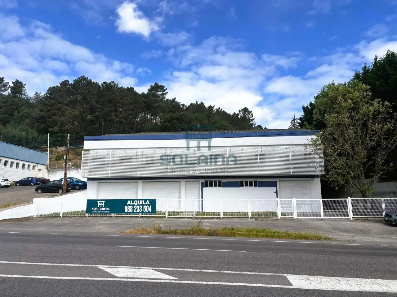 Außenansicht von Fabrikhallen zur Miete in Ourense Capital 