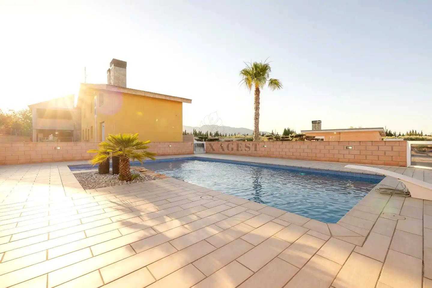 Piscina de Casa o xalet en venda en Tortosa amb Aire condicionat, Calefacció i Jardí privat