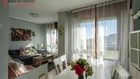 Sala d'estar de Dúplex en venda en Suances amb Calefacció i Balcó