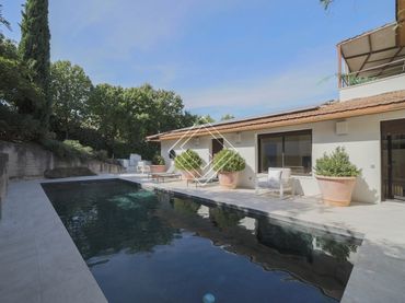 Villa con piscina in vendita a Ciudalcampo