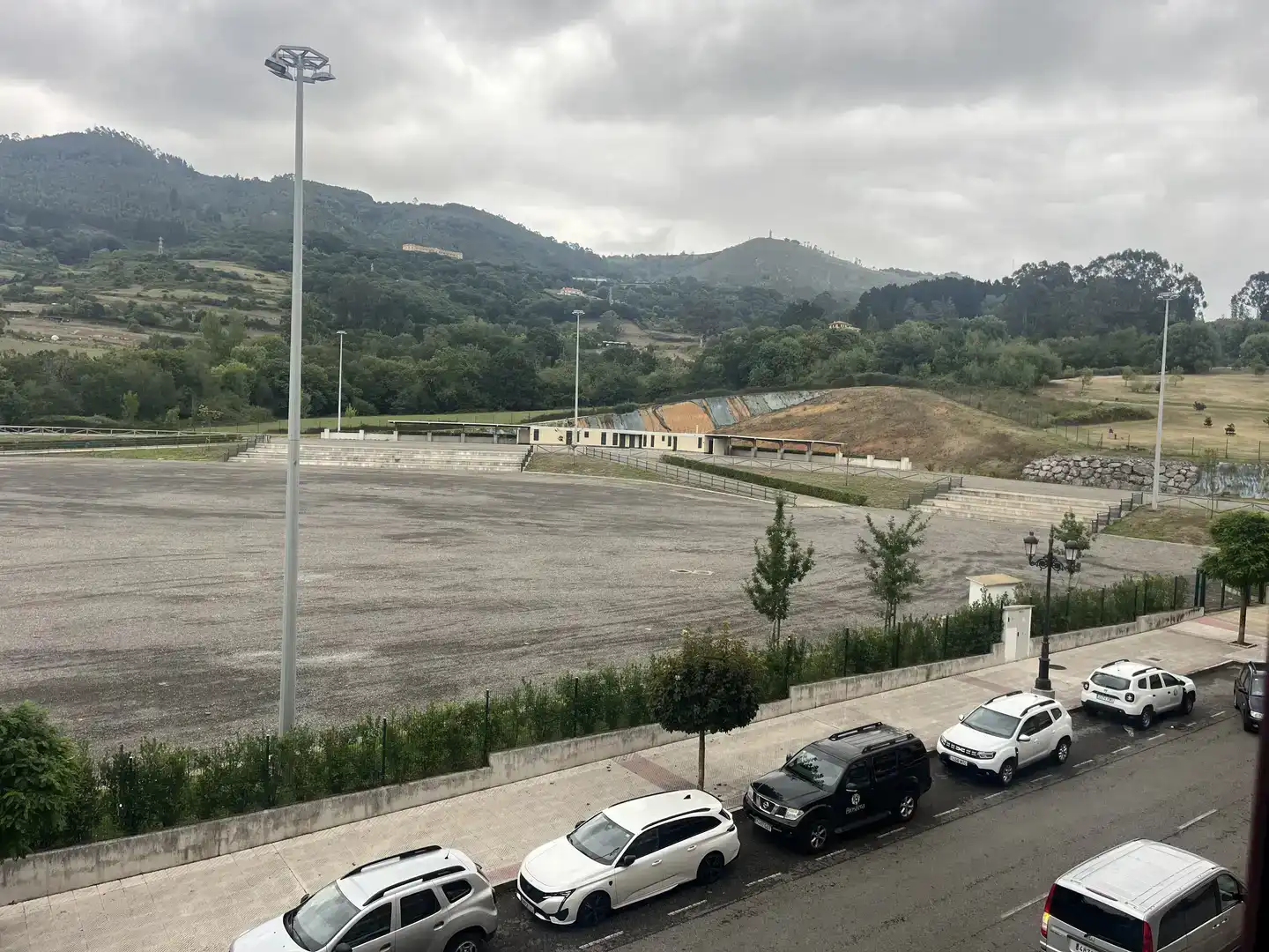 Parkplatz von Wohnung zur Miete in Vallobín - La Florida