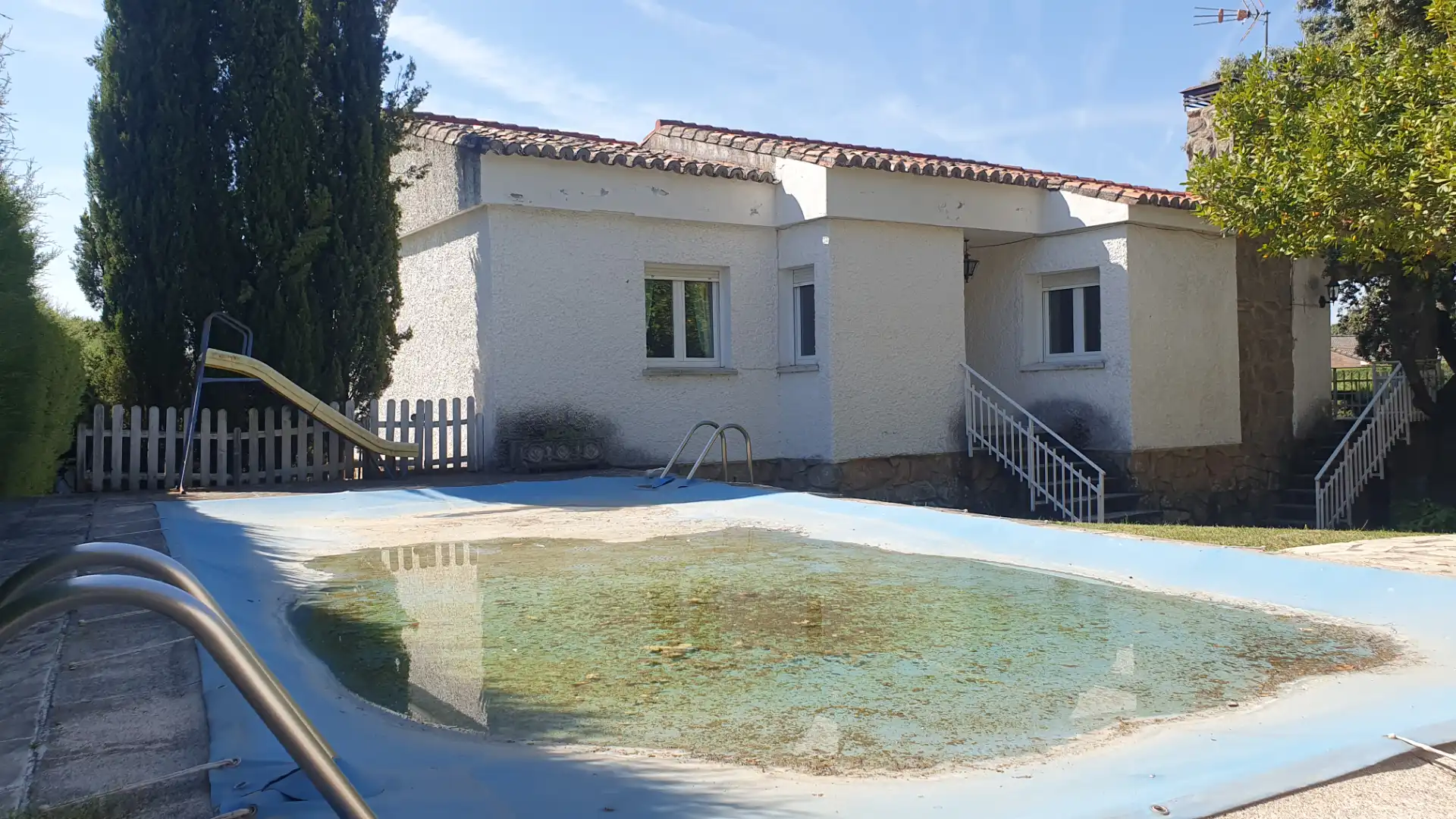 Piscina de Casa o xalet en venda en Valdemorillo amb Calefacció, Jardí privat i Terrassa