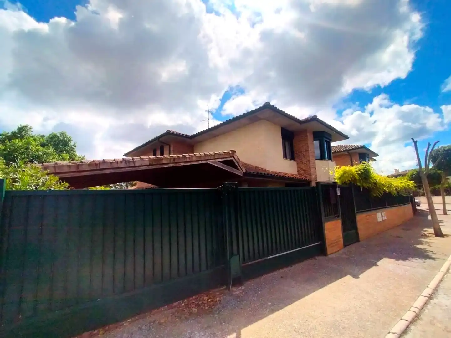 Vista exterior de Casa o chalet en venta en Ollauri con Calefacción, Jardín privado y Terraza