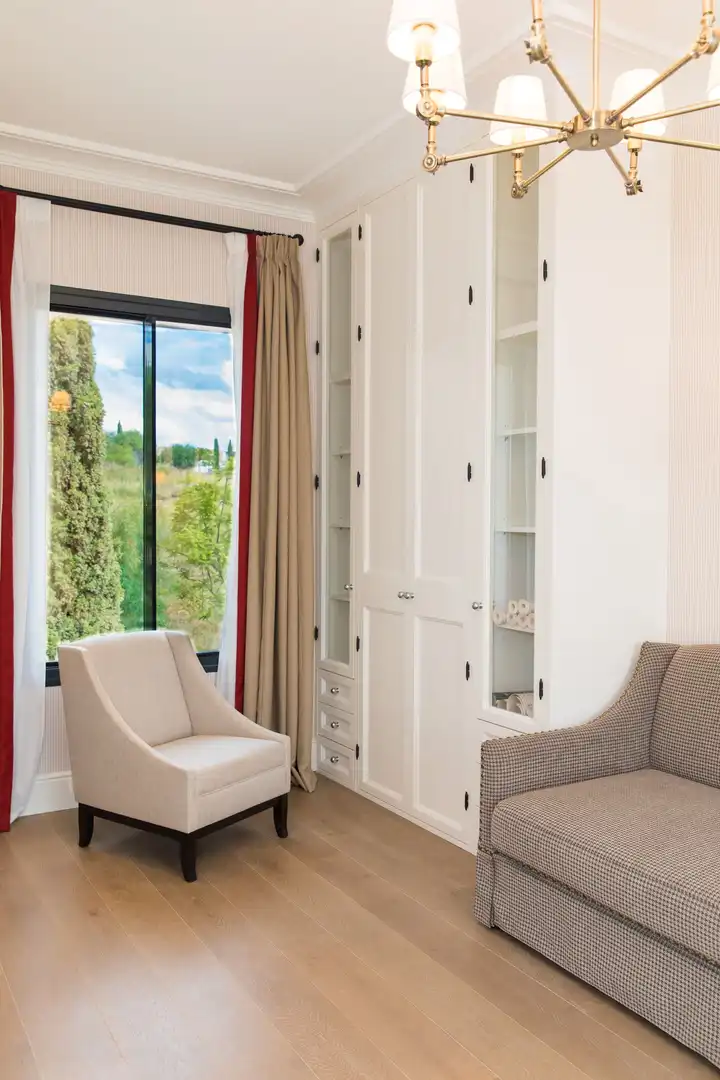 Habitación de Casa o chalet en venta en Benahavís con Aire acondicionado, Calefacción y Jardín privado