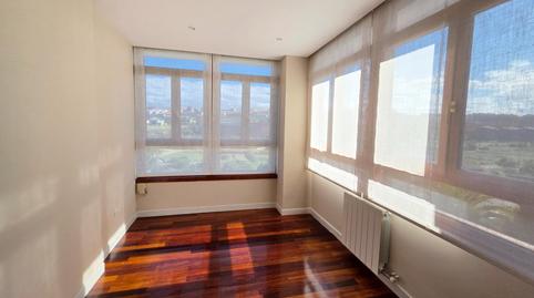 Foto 3 de Ático de alquiler en Avenida Cantabria, La Pereda, Santander