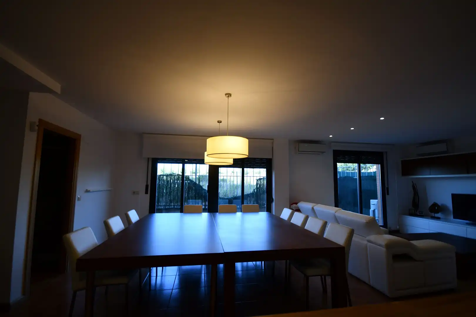 Esszimmer von Erdgeschoss zum Verkauf in Lardero mit Klimaanlage, Heizung und Terrasse