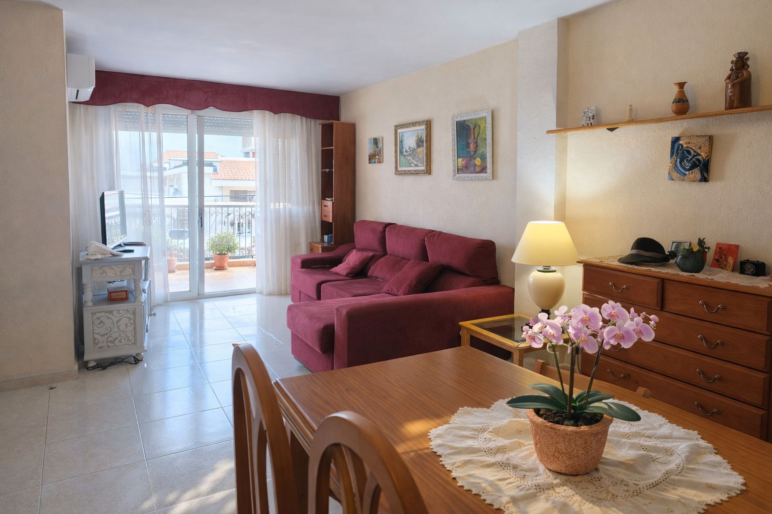 Living room of Flat for sale in Terrassa  with Air Conditioner, Heating and Storage room