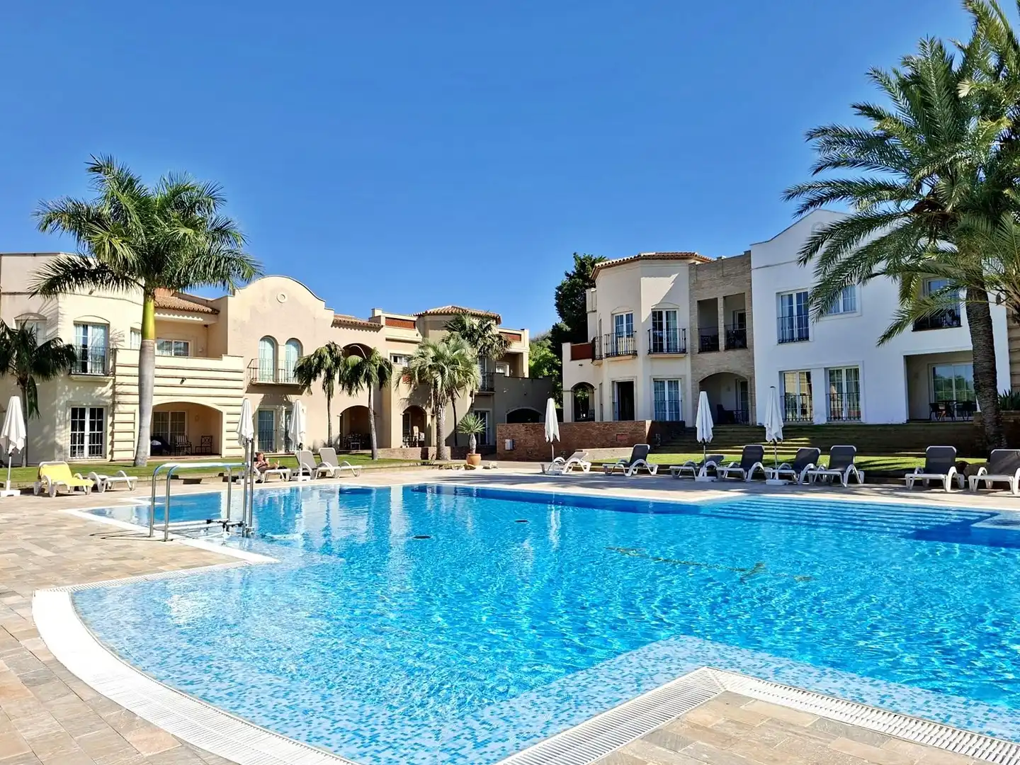 Piscina de Apartamento en venta en Dénia con Aire acondicionado, Calefacción y Terraza