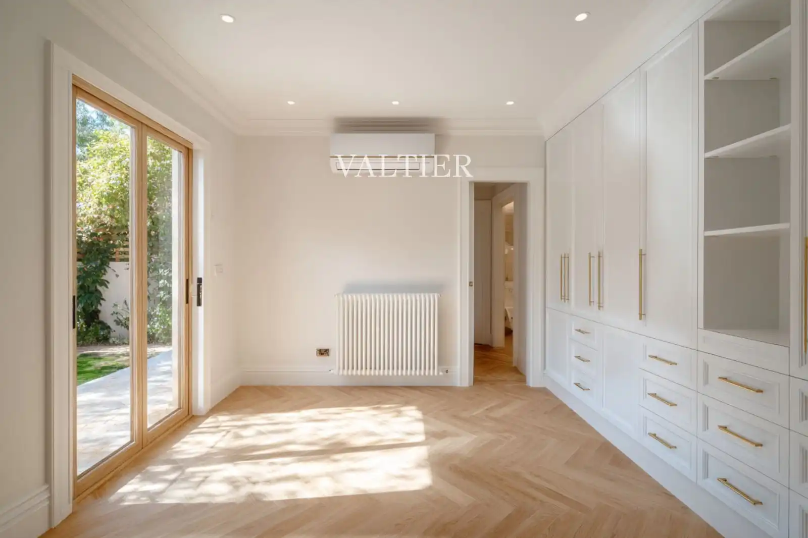 Habitación de Casa o chalet en venta en Pozuelo de Alarcón con Aire acondicionado, Calefacción y Piscina