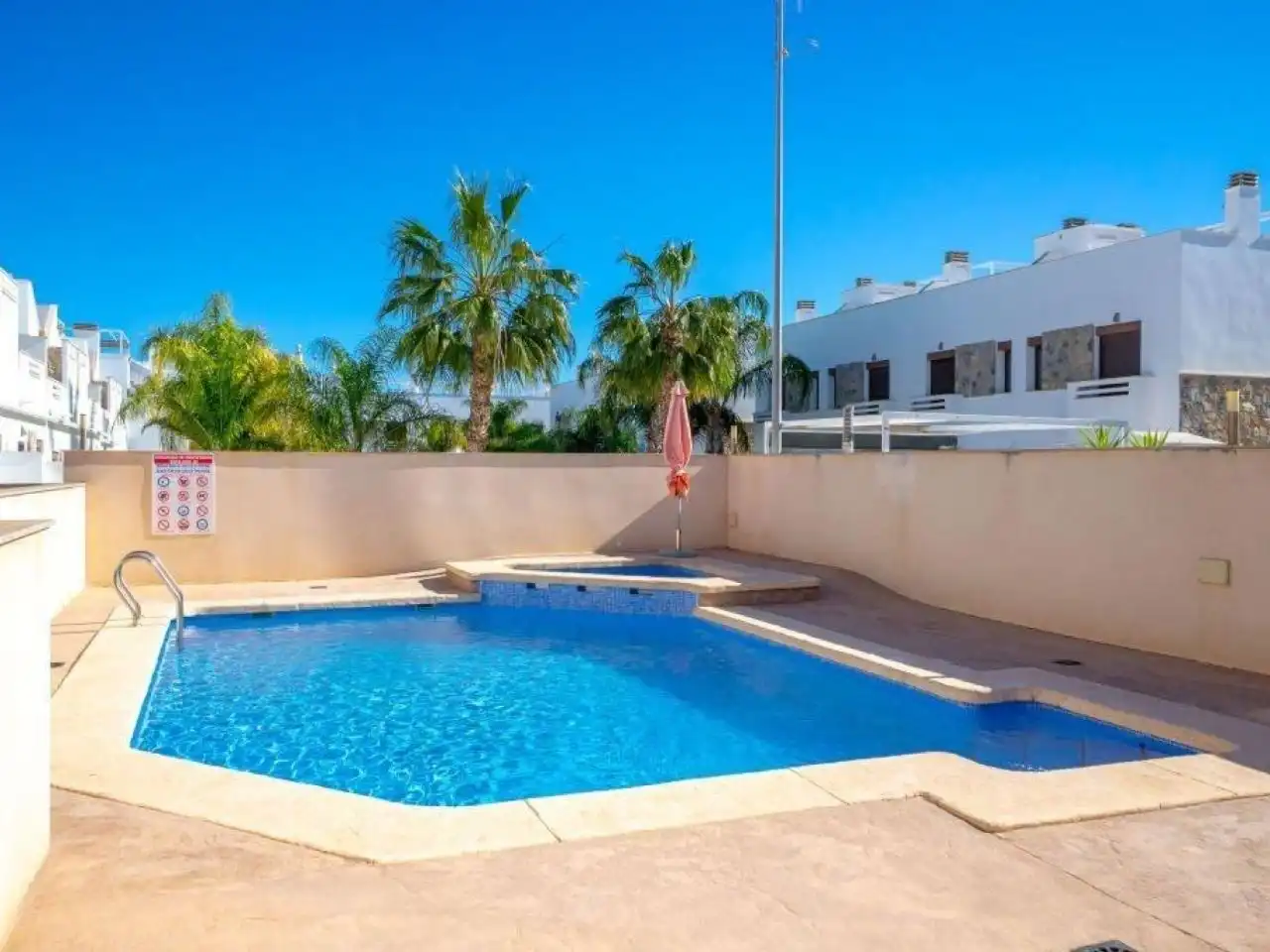 Àtic amb piscina en venda a Av Colón 46, imagen 2