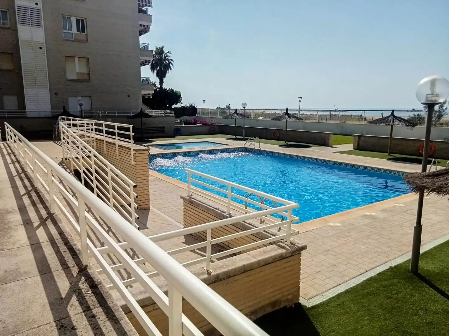 Swimming pool of Flat for sale in Cunit  with Air Conditioner, Terrace and Community pool
