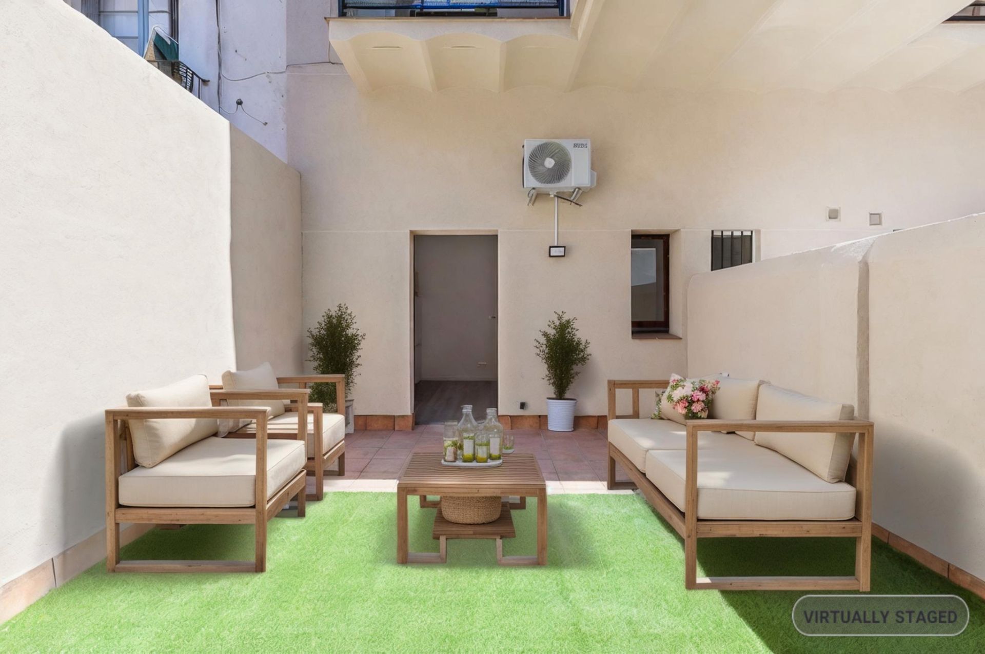 Terrace of Planta baja to rent in  Barcelona Capital  with Air Conditioner, Heating and Private garden