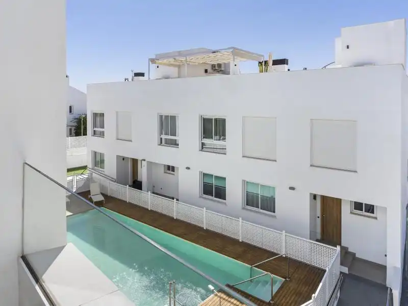 Adossat amb piscina en venda a Nueva Andalucía, imagen 18