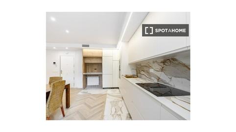Foto 5 de Apartamento para compartir en Jerónimos,  Madrid Capital