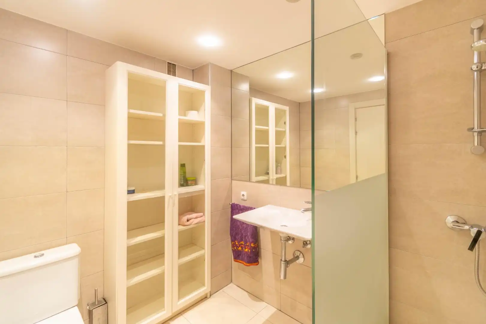 Bathroom of Flat for sale in 2º Ensanche