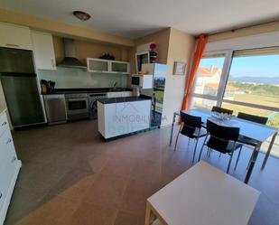 Kitchen of Apartment to rent in Ribeira