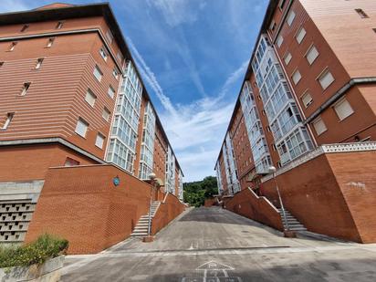 Exterior view of Flat for sale in Bilbao   with Balcony