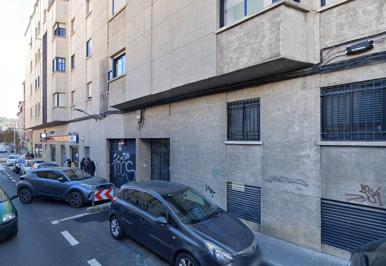 Vista exterior de Garatge en venda en Cáceres Capital