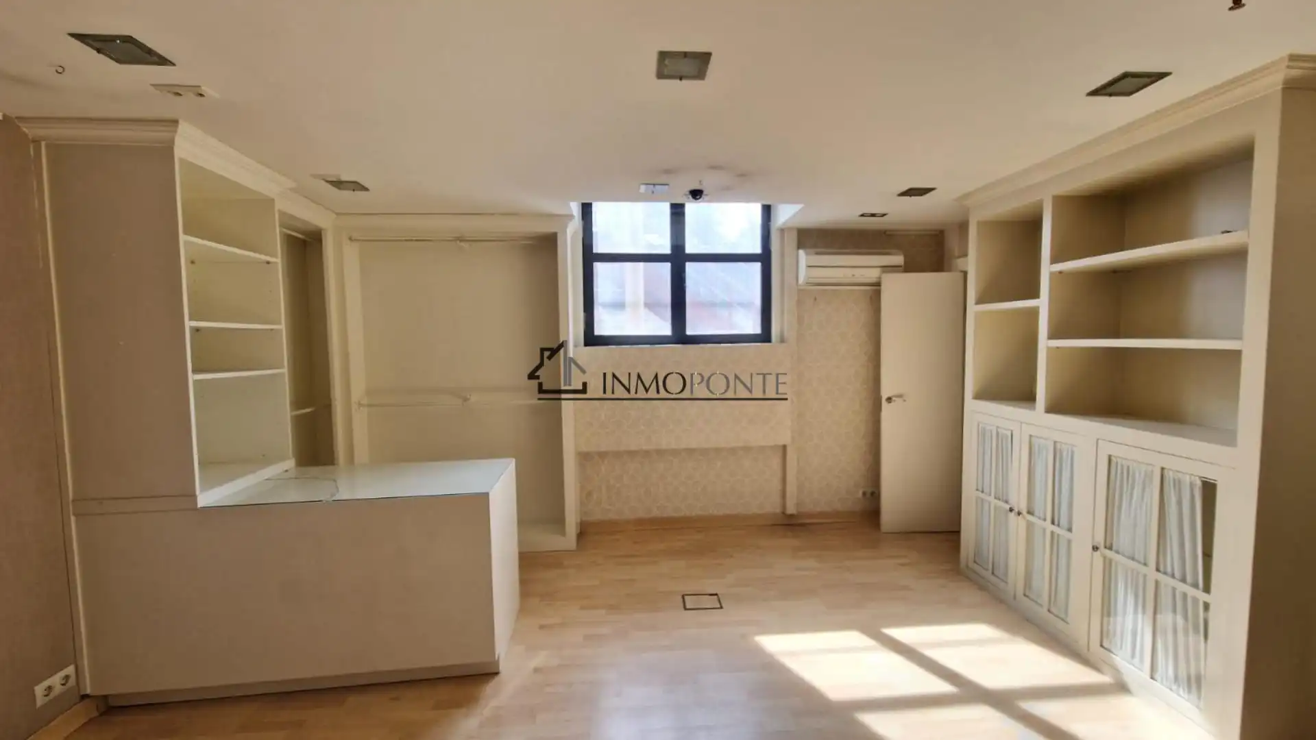 Local en venta en Poio