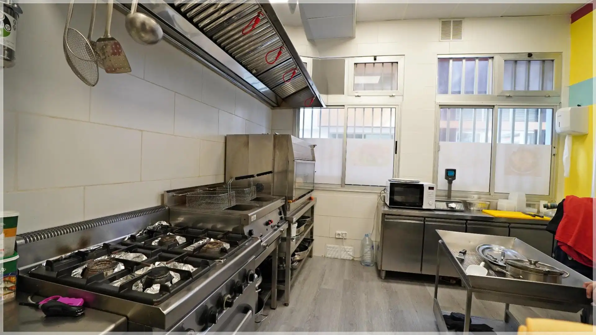 Gewerbefläche zur Übernahme in Calle Calle de Mariana de Pineda 44, imagen 4