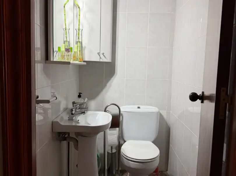 Bany de Pis en venda en Badalona amb Aire condicionat, Terrassa i Balcó