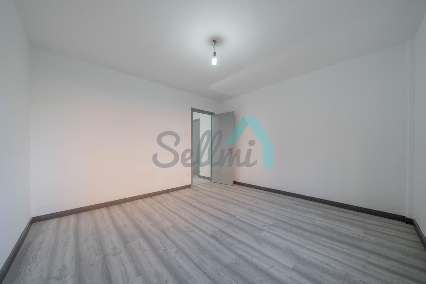 Bedroom of Flat for sale in Aller  with Terrace