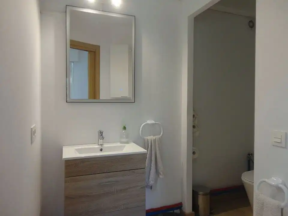 Baño de Casa o chalet en venta en Salas de los Infantes con Calefacción y Jardín privado