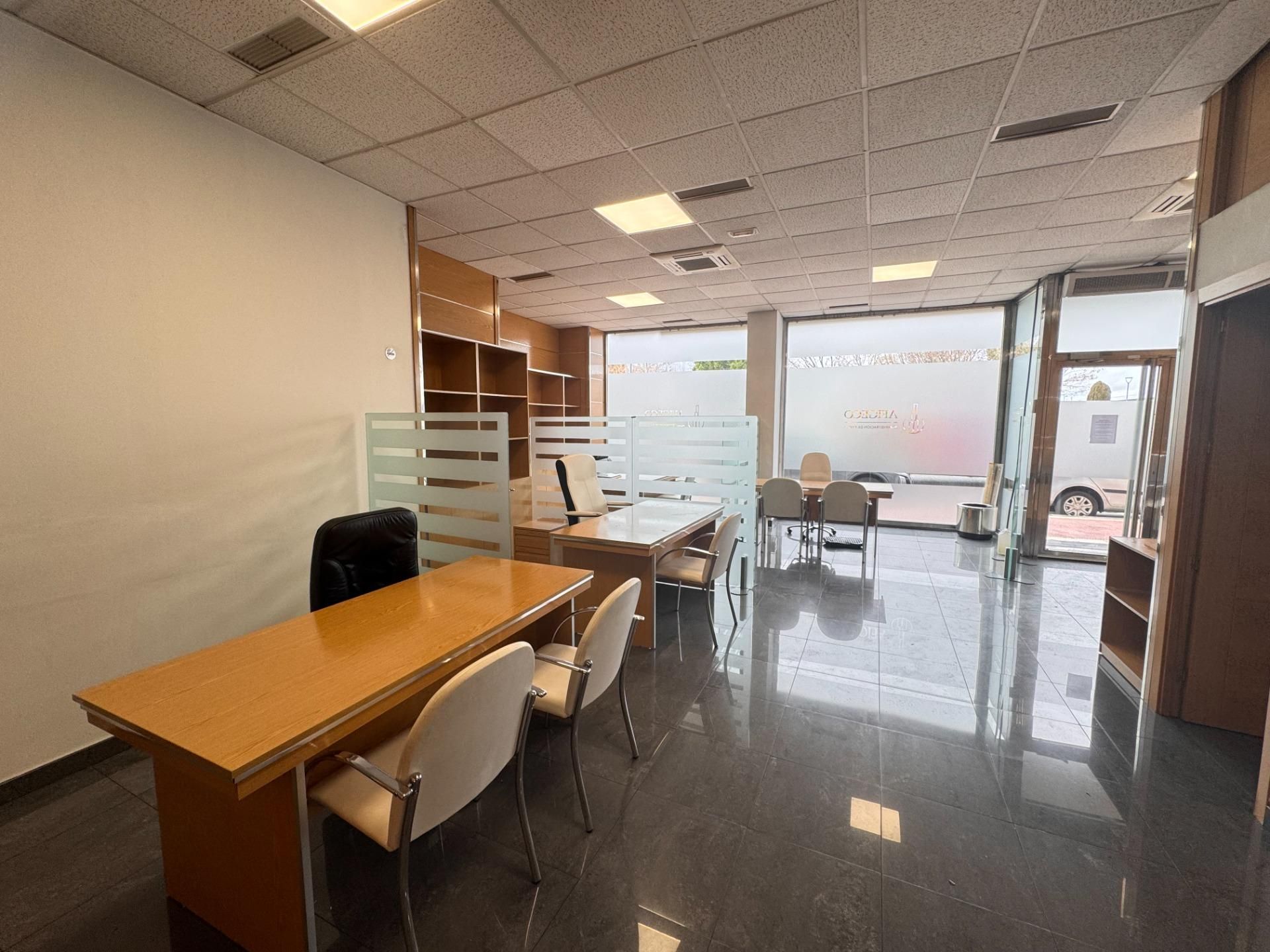 Local de alquiler en Parla con Aire acondicionado