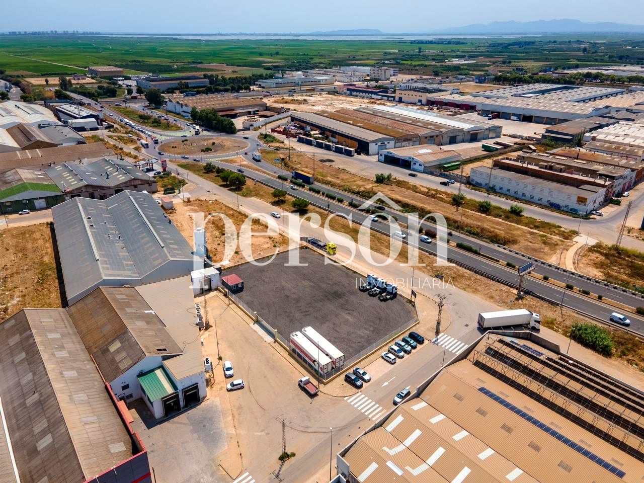 Exterior view of Industrial buildings for sale in Albal