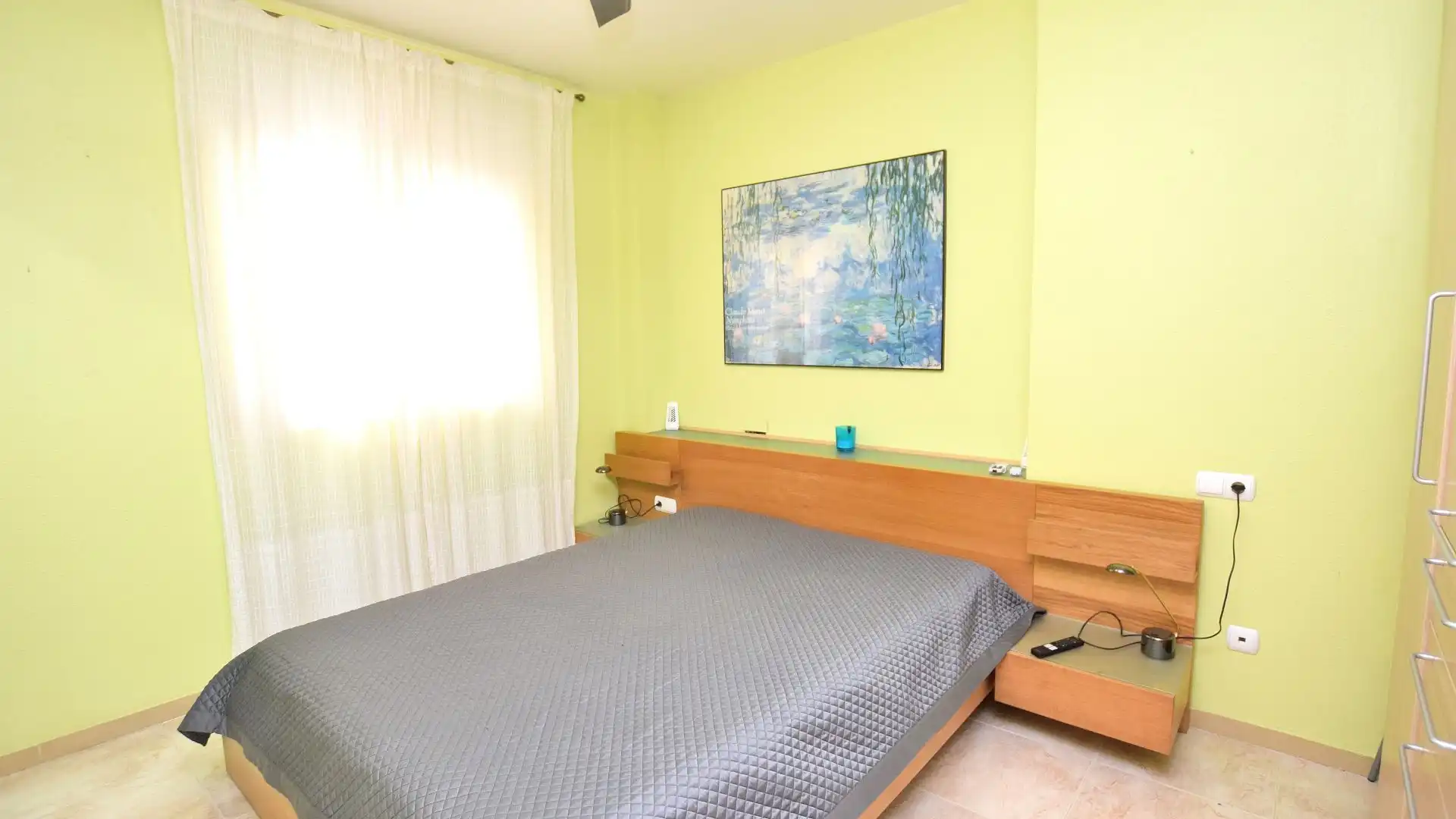 Habitación de Dúplex en venta en Salou con Aire acondicionado, Calefacción y Amueblado