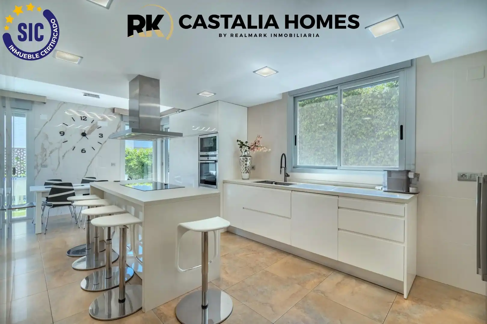 Cuina de Casa o xalet en venda en Benicasim / Benicàssim amb Aire condicionat, Calefacció i Jardí privat