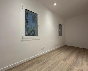 Flat for sale in  Barcelona Capital  with Air Conditioner and Heating