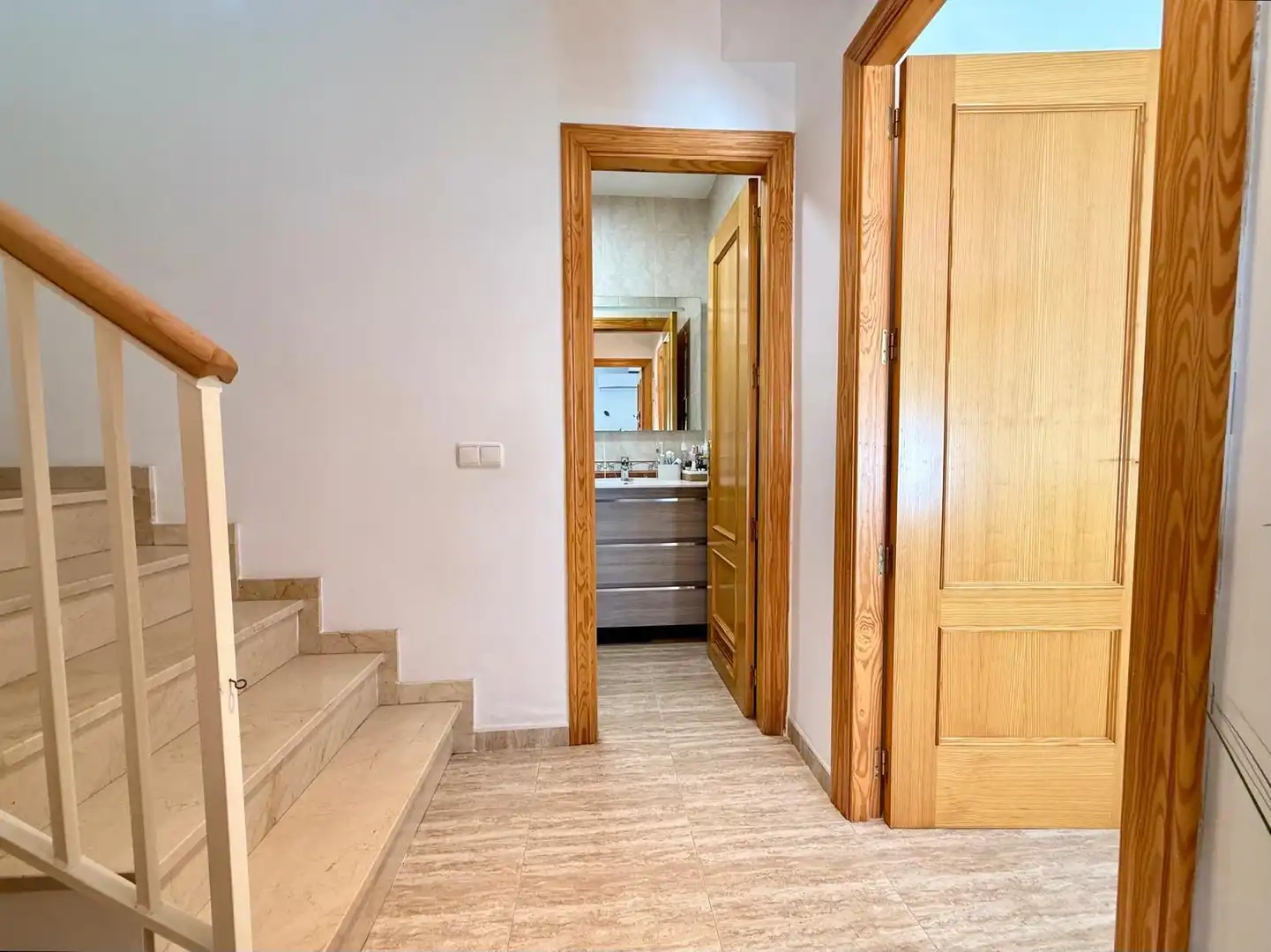 Maisonette zum Verkauf in Vícar mit Klimaanlage, Heizung und Abstellraum