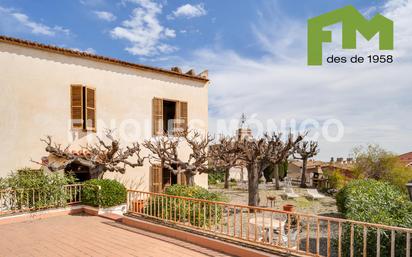 Vista exterior de Casa o xalet en venda en Teià amb Jardí privat, Terrassa i Alarma