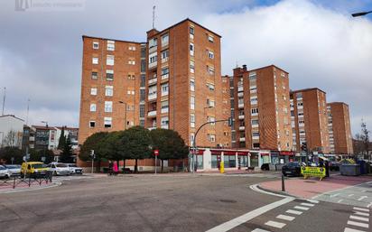 Exterior view of Flat for sale in Valladolid Capital  with Heating and Furnished