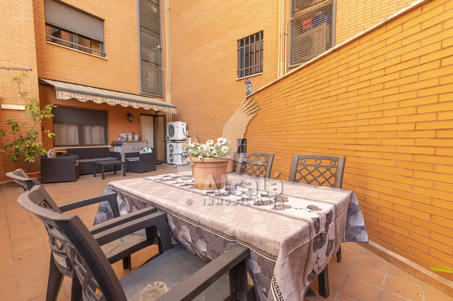 Terrace of Flat for sale in Alcalá de Henares  with Air Conditioner, Heating and Private garden