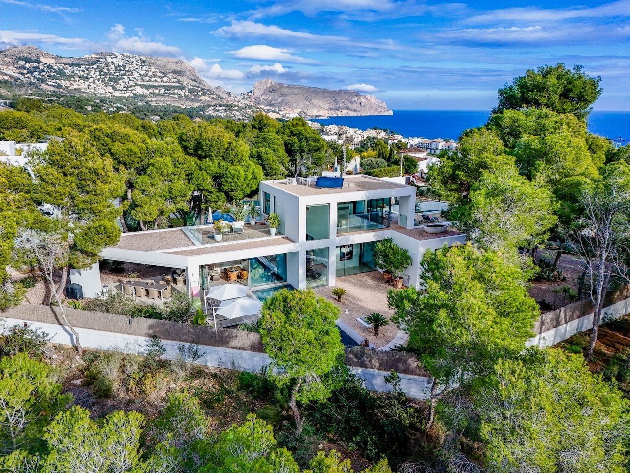 Exterior view of House or chalet for sale in Altea  with Air Conditioner, Heating and Private garden