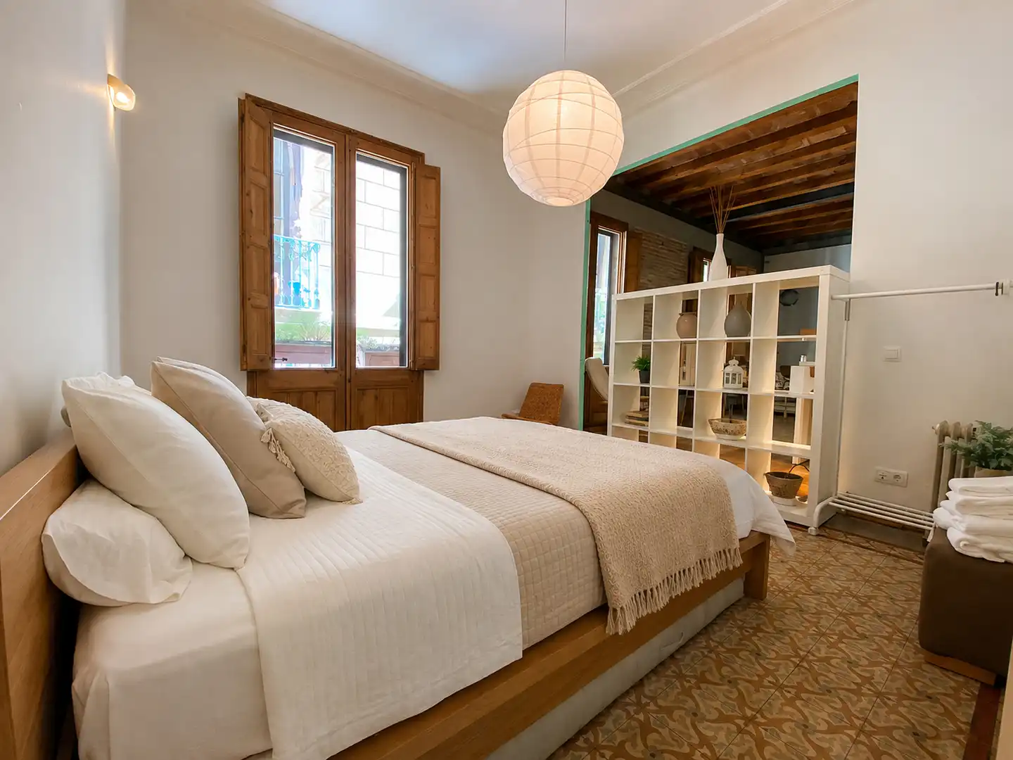 Bedroom of Study for rent in Barcelona  with Air Conditioner, Heating and Parquet flooring