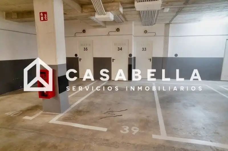 Parkplatz von Dachboden zur Miete in Valencia mit Klimaanlage, Heizung und Terrasse